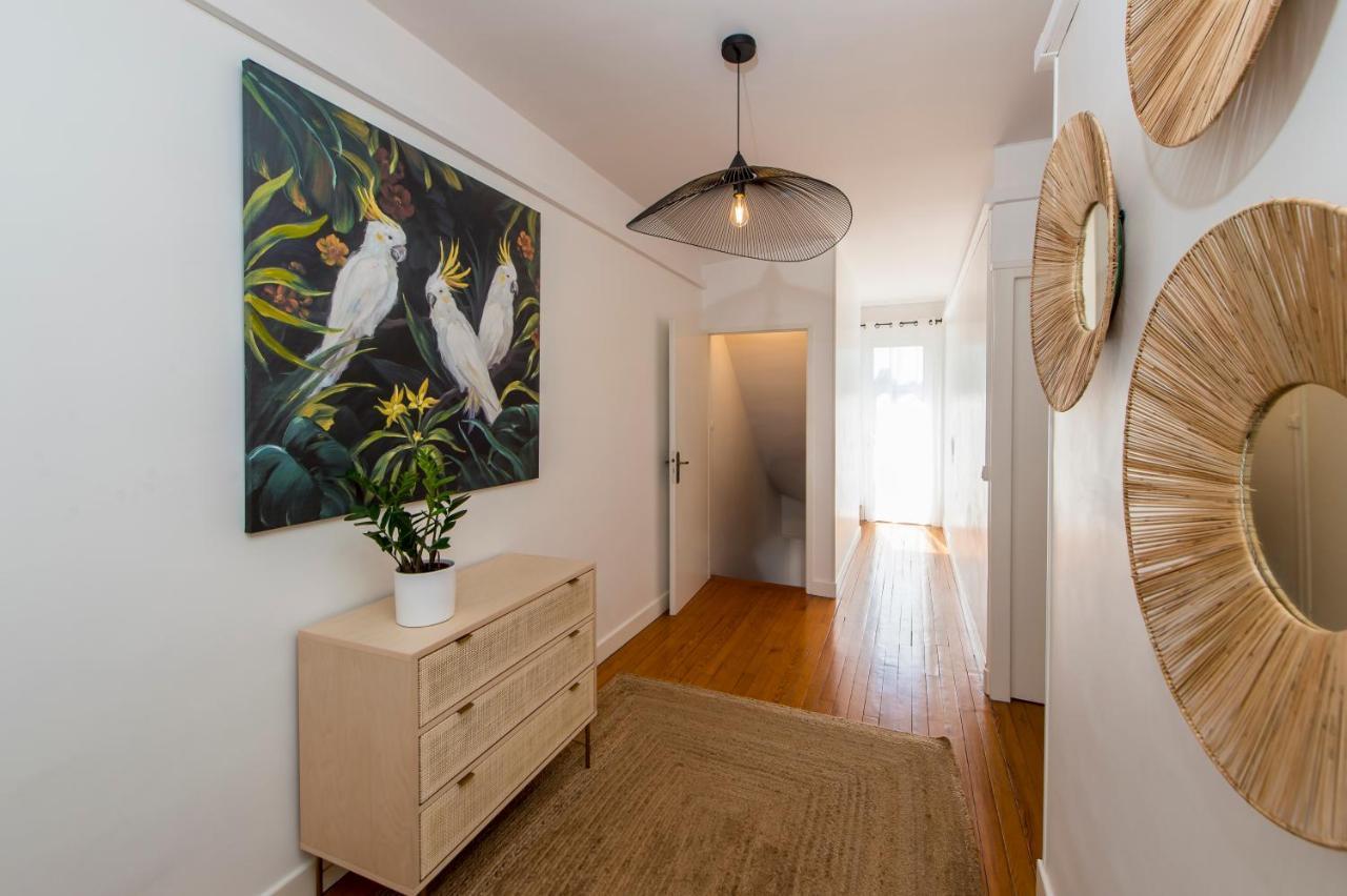 Suites Mana: Chic Downtown Rethel with Private Fitness Exterior photo